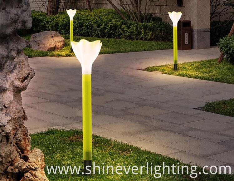 Solar powered yard lights